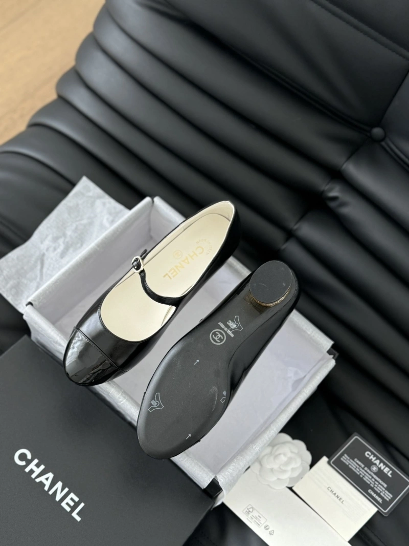 NewStyle Chxnxl Flat Shoes 126353