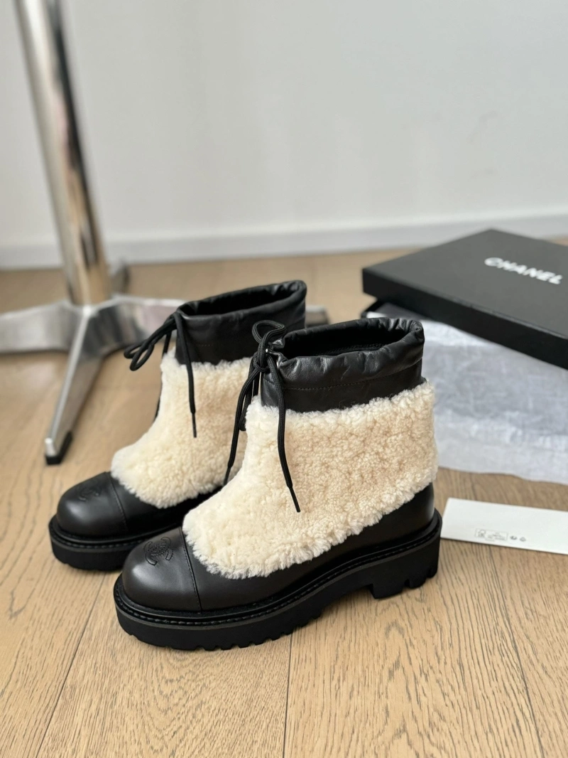 Cozy Chxnxl Boots 126574