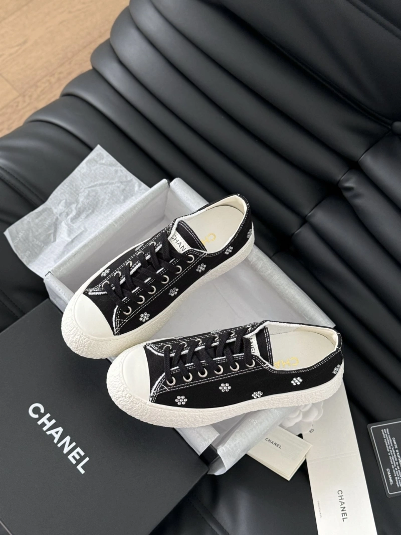 Compact Chxnxl Sneakers 125984
