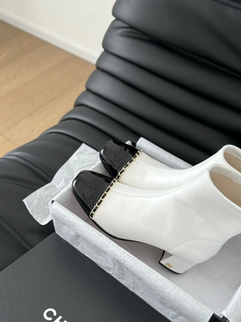 Elegant Chxnxl Boots 126567