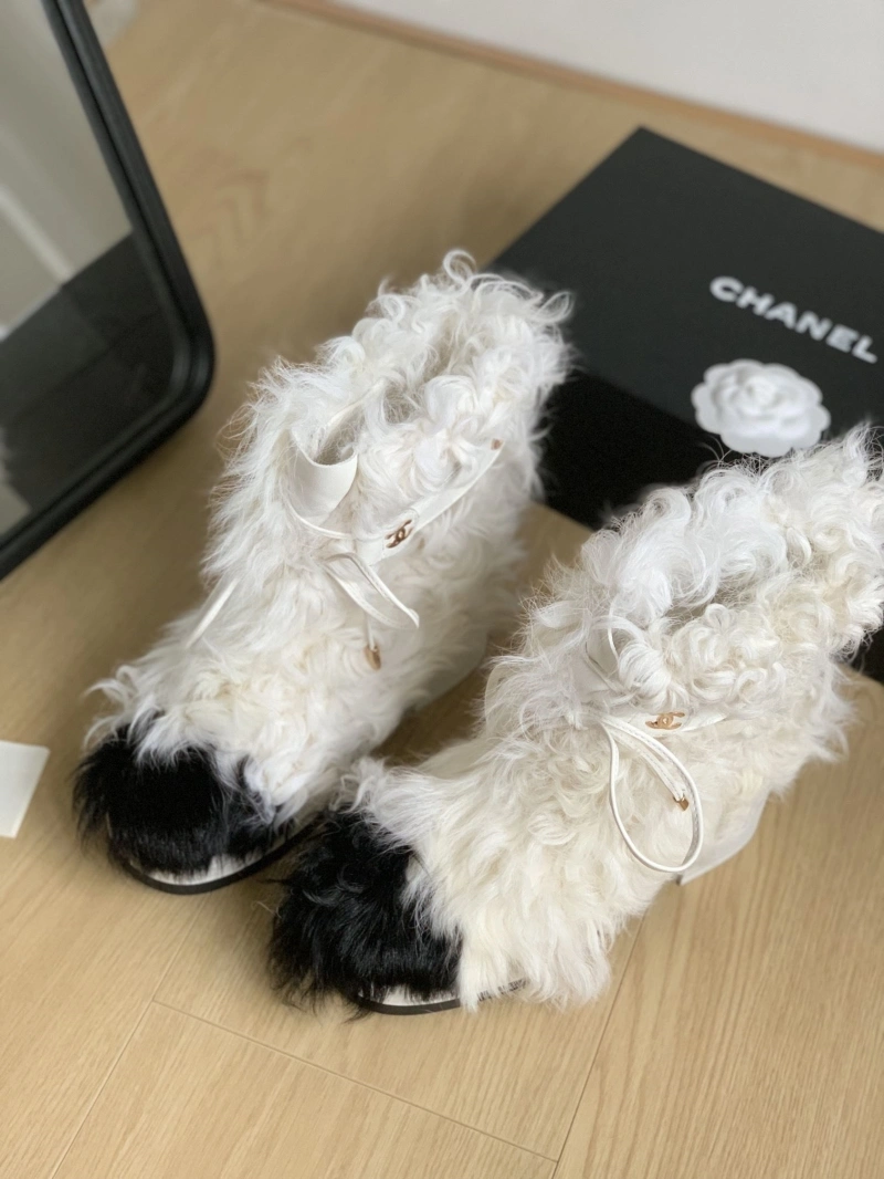 Resilient Chxnxl Boots 126556