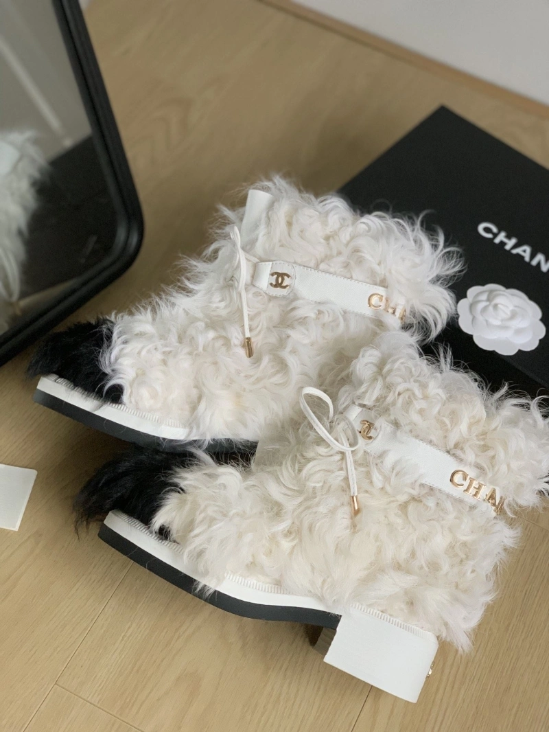 Resilient Chxnxl Boots 126556