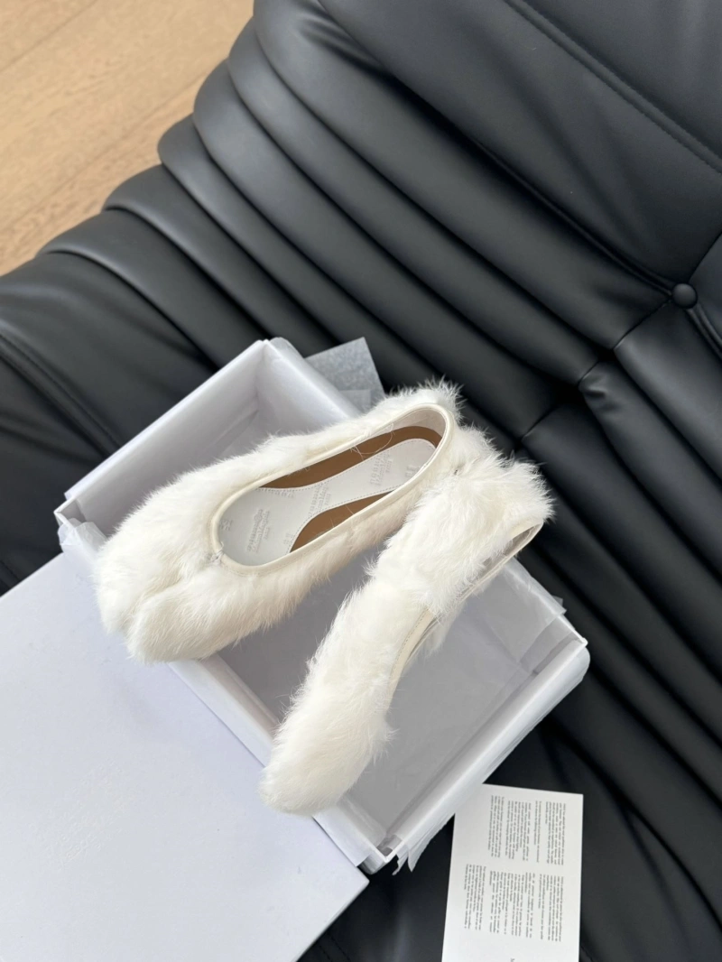 Othxr flat shoes Resilient 215072