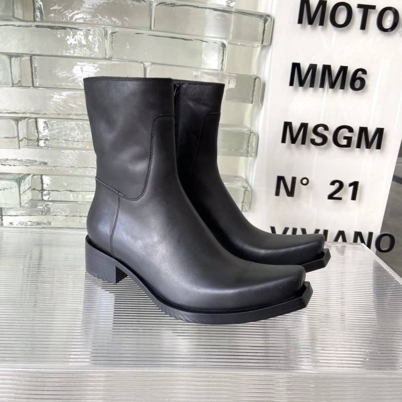Bxlxnciaga Boots Minimalist 109758