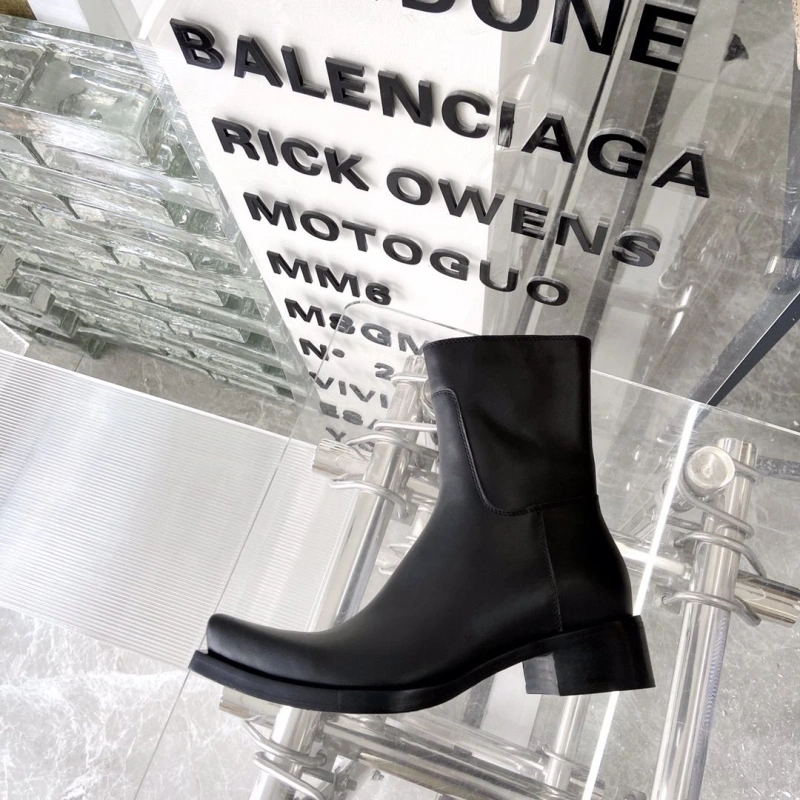 Bxlxnciaga Boots Minimalist 109758