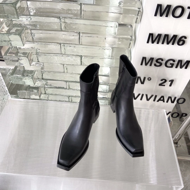 Bxlxnciaga Boots Minimalist 109758