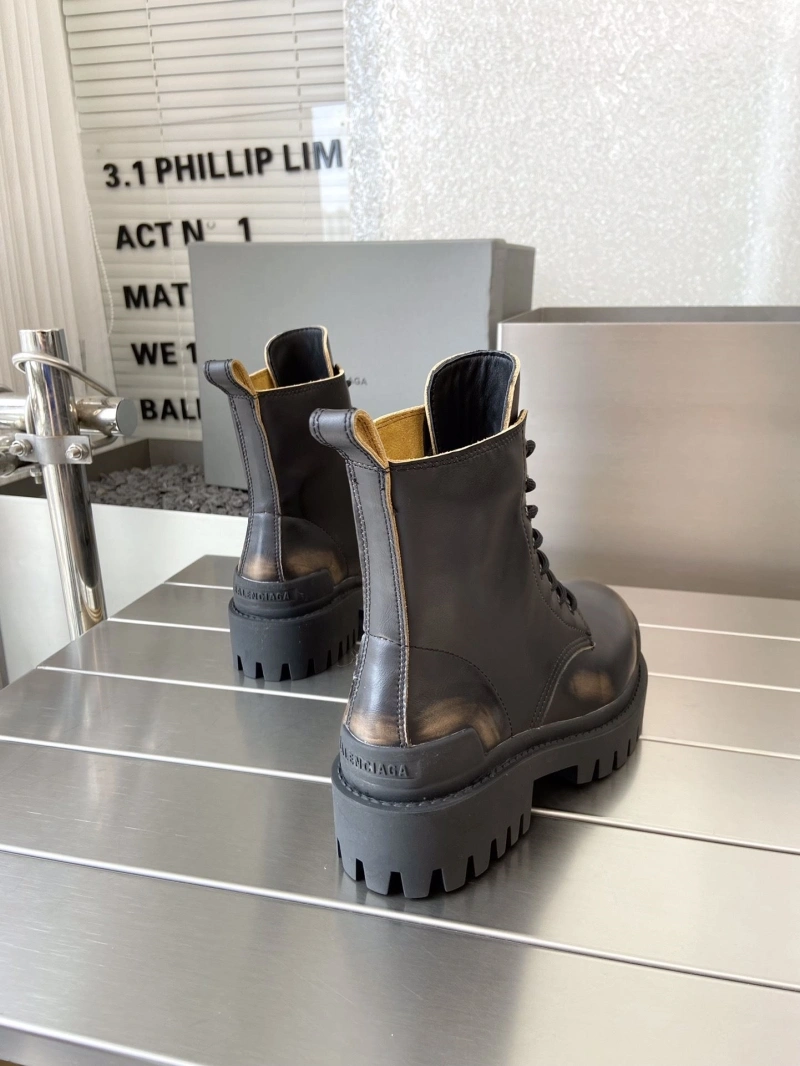 Flexible Bxlxnciaga Boots 109757