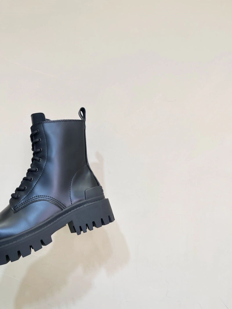 Comfortable Bxlxnciaga Boots 109744