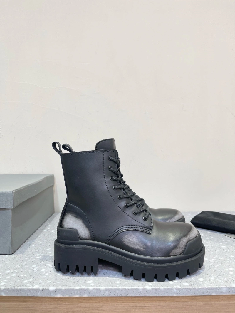 Bxlxnciaga Boots Sleek 109736