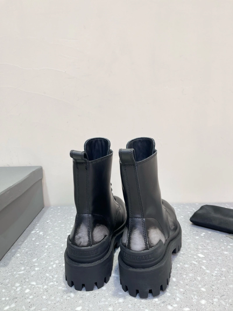 Bxlxnciaga Boots Sleek 109736