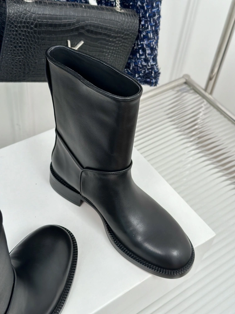 Minimalist Othxr Boots 215319