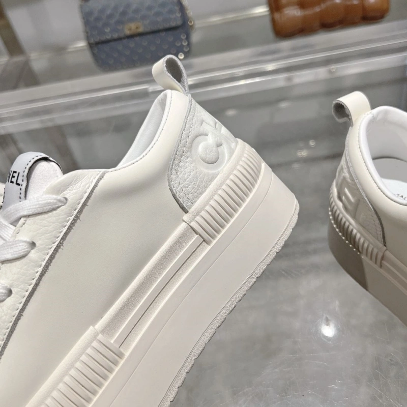 Sophisticated Chxnxl Sneakers 125965