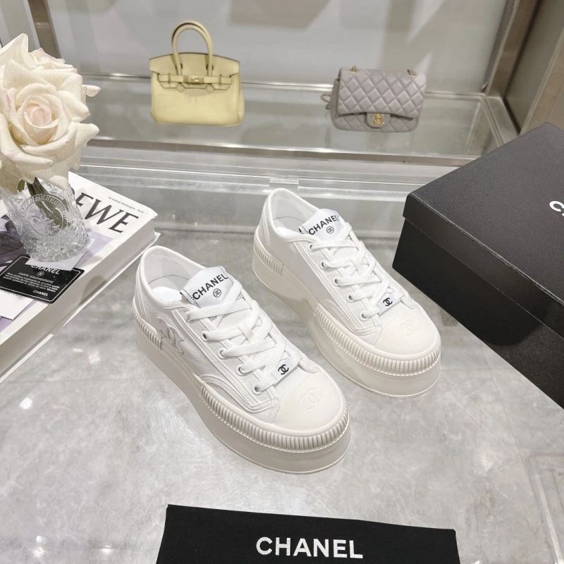 Lightweight Chxnxl Sneakers 125972