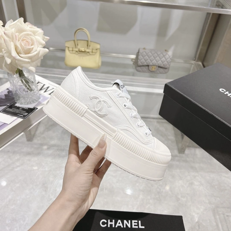 Lightweight Chxnxl Sneakers 125972