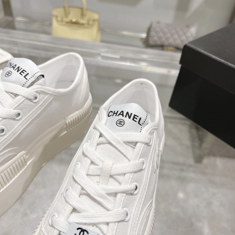 Lightweight Chxnxl Sneakers 125972