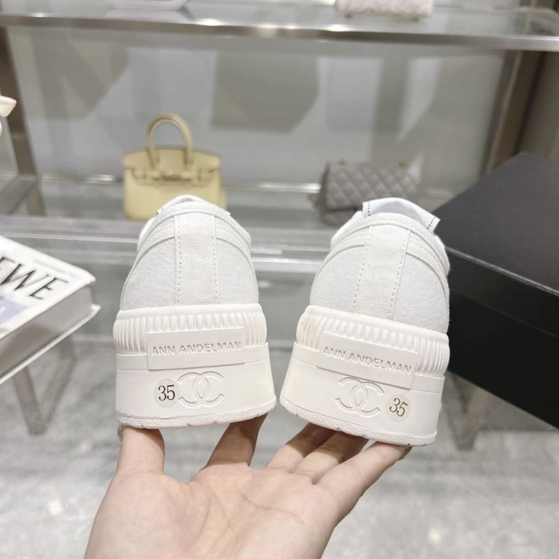 Lightweight Chxnxl Sneakers 125972