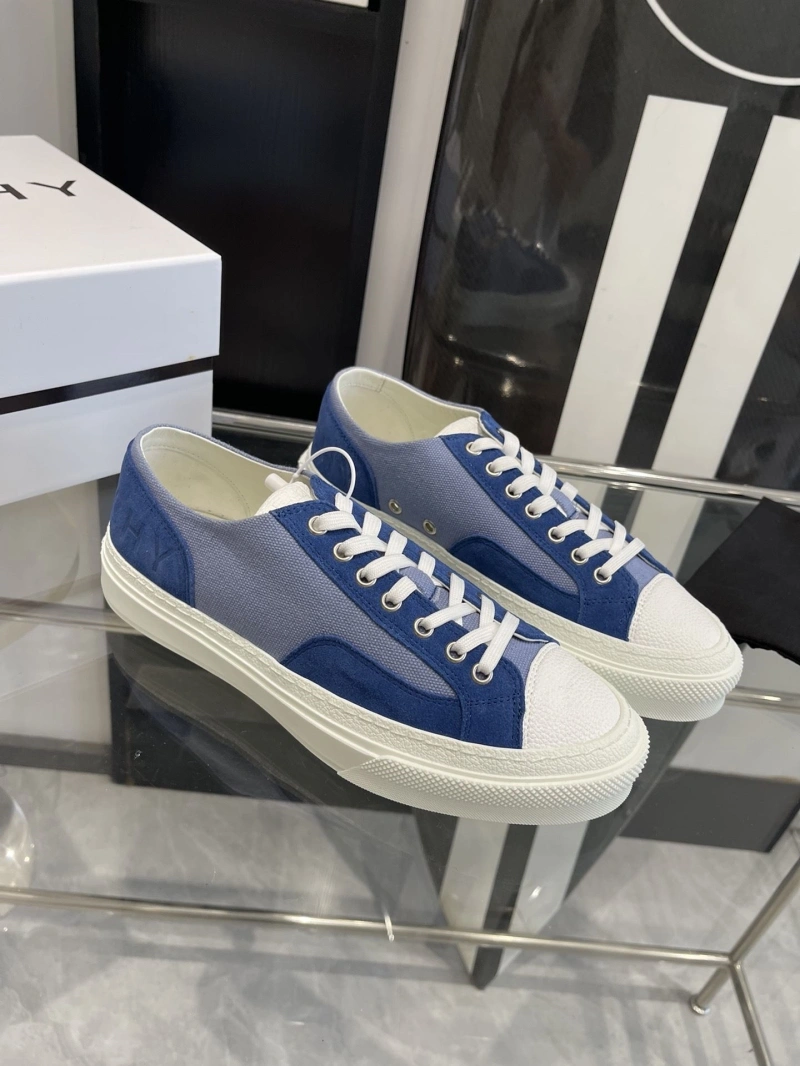 Gxvxnchy Sneakers Bright 153696