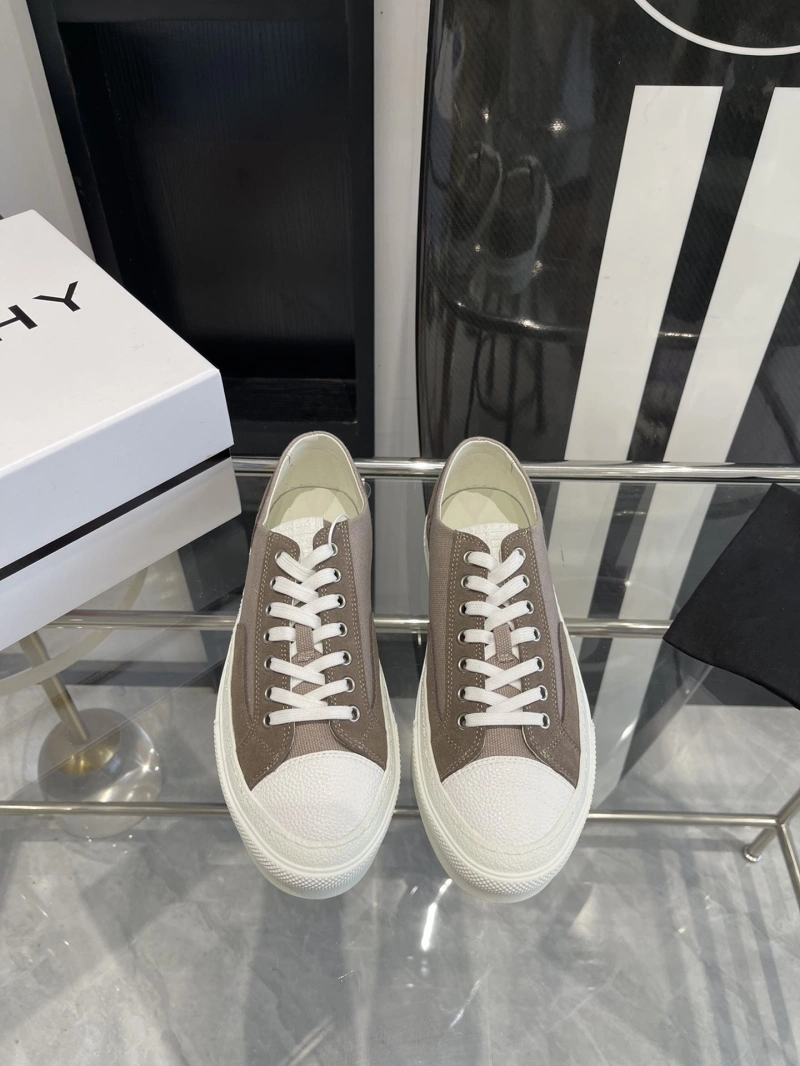 ModernLook Gxvxnchy Sneakers 153699