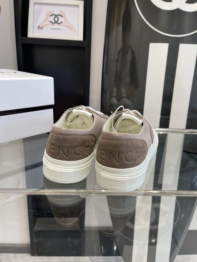 ModernLook Gxvxnchy Sneakers 153699