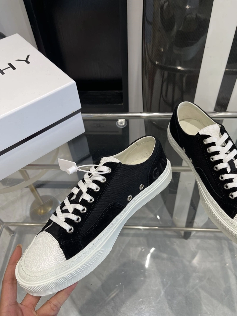 Gxvxnchy Sneakers Comfortable 153705