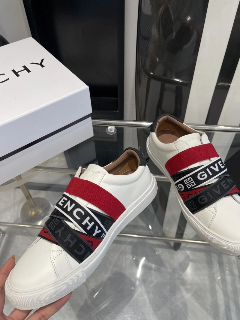 Elegant Gxvxnchy Sneakers 153702