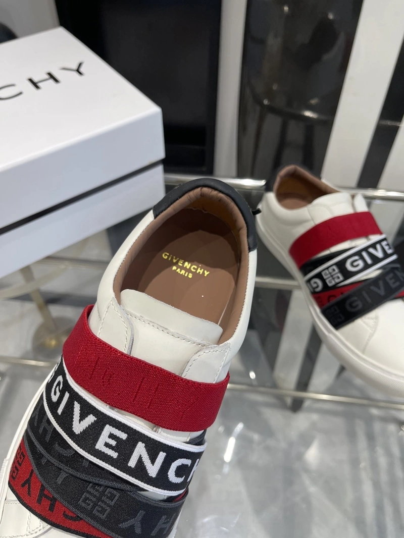 Elegant Gxvxnchy Sneakers 153702
