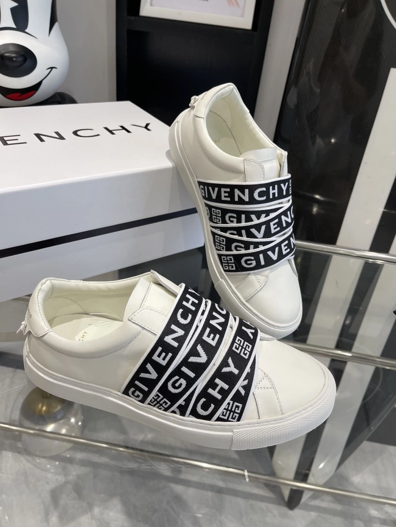 Stylish Gxvxnchy Sneakers 153694