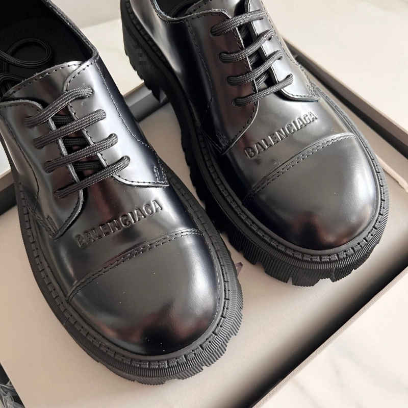 Sleek Bxlxnciaga Leather Shoes 109701