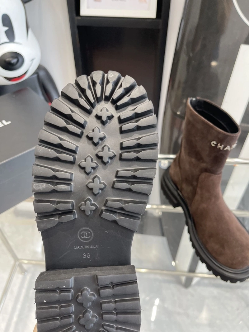Sophisticated Chxnxl Boots 126526