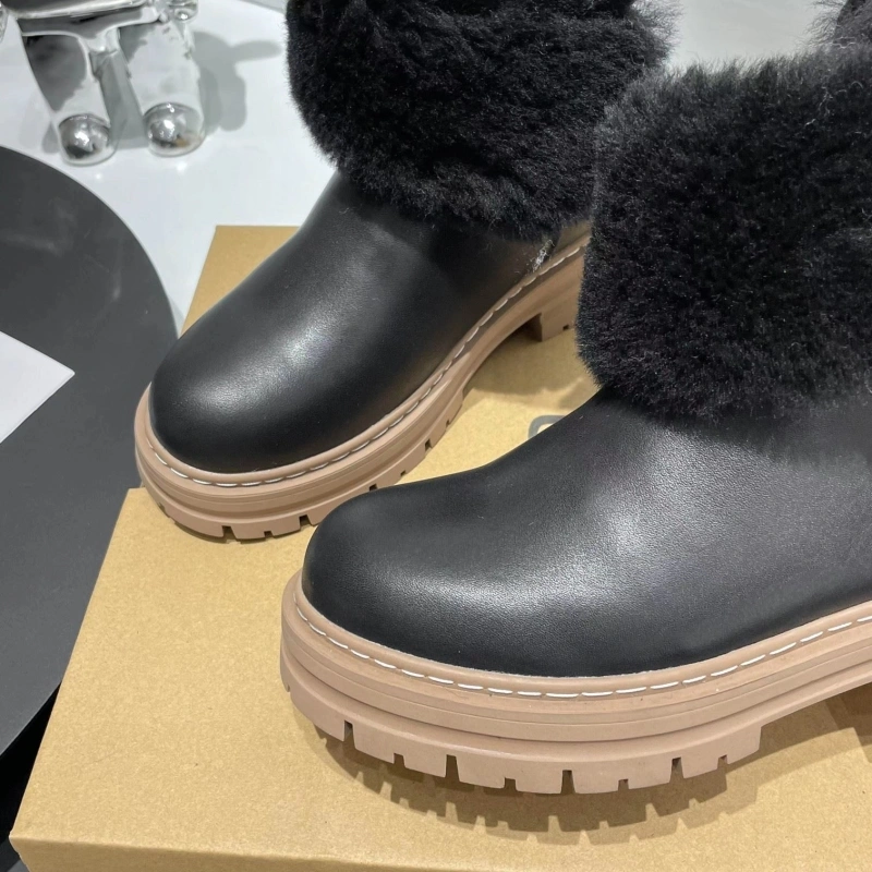 UGX Boots Bright 228480