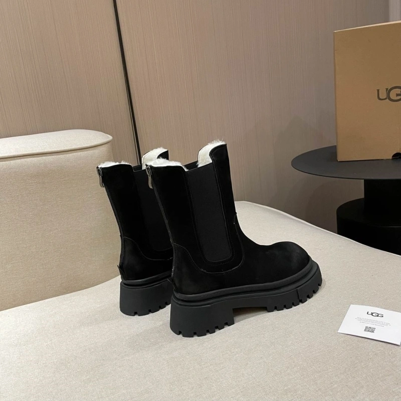 Versatile UGX Boots 228482