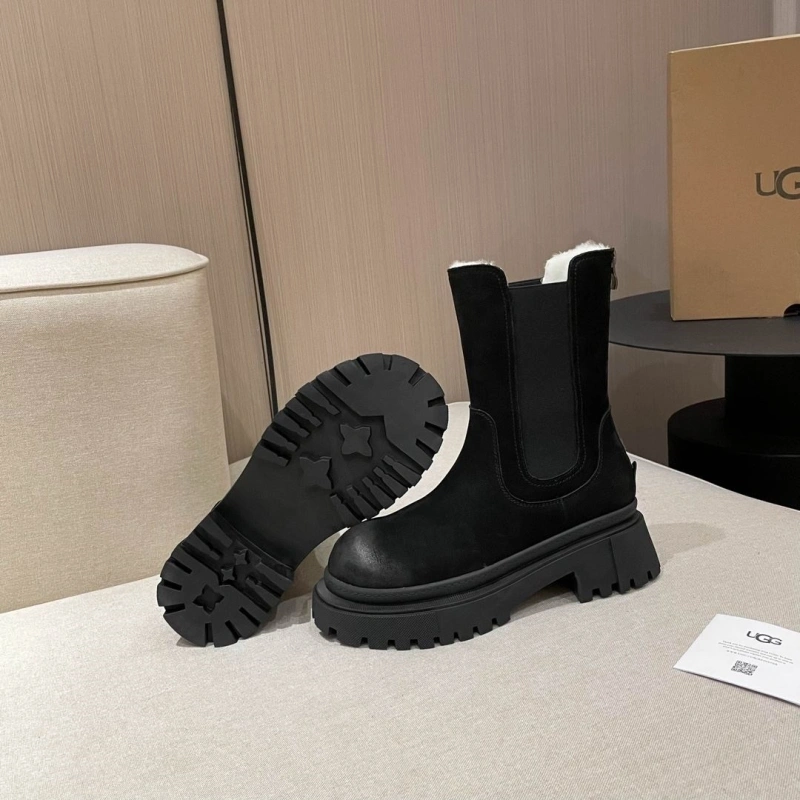 Versatile UGX Boots 228482