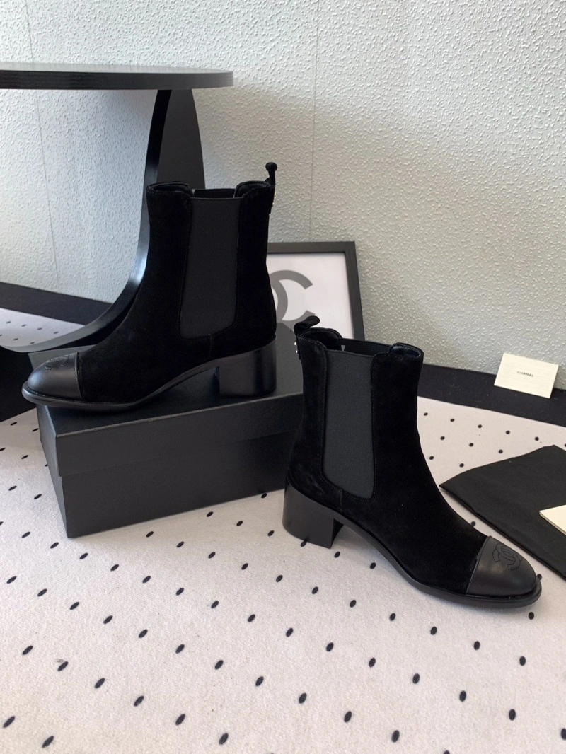 Elegant Chxnxl Boots 126522