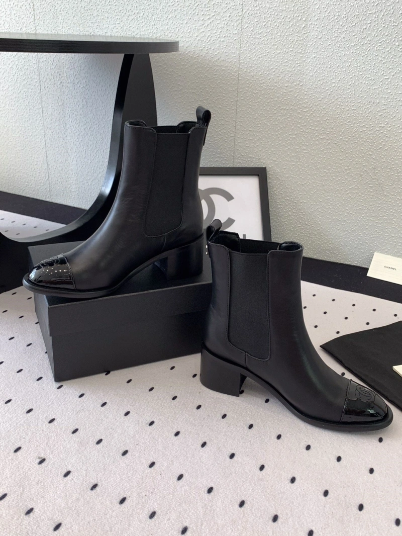 Sleek Chxnxl Boots 126521