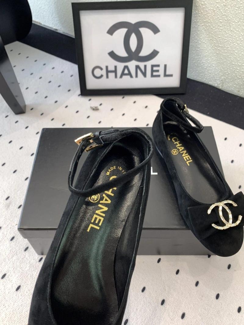 Classic Chxnxl Flat Shoes 126360