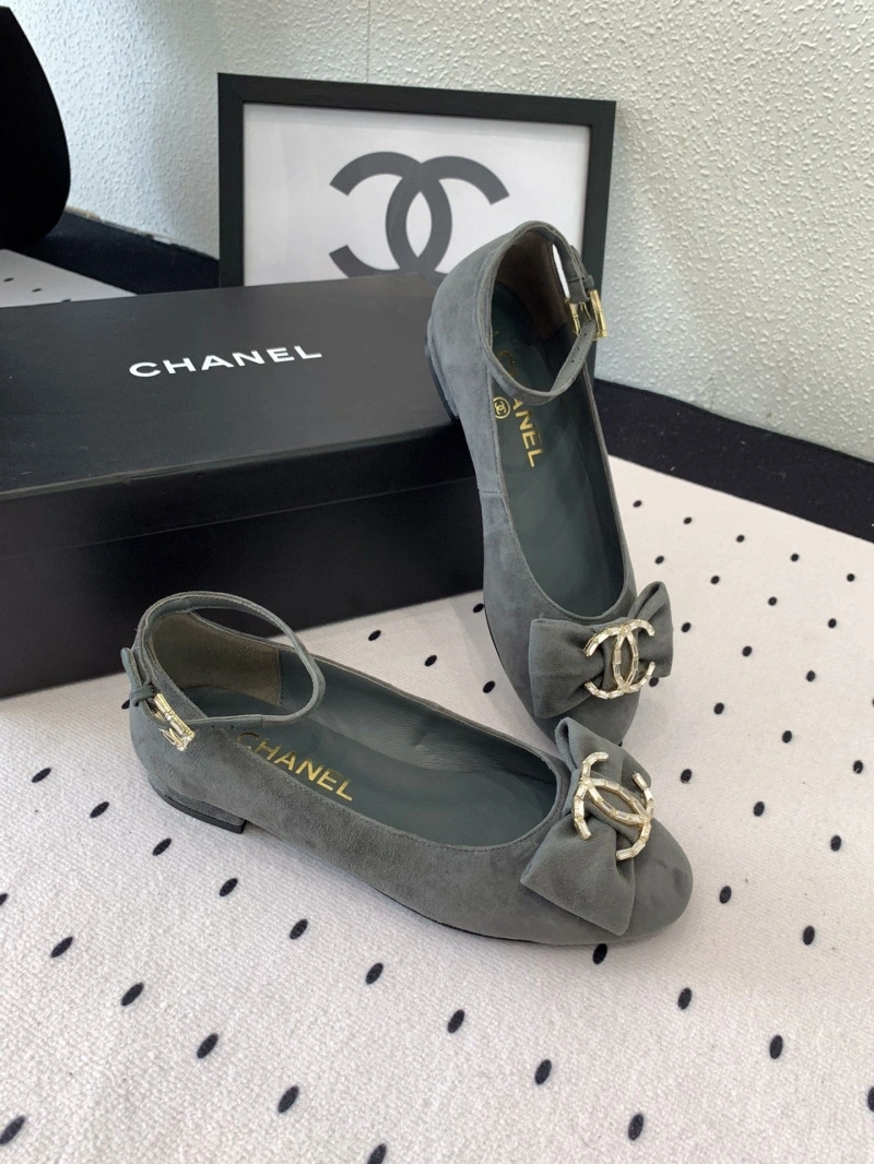 Bold Chxnxl Flat Shoes 126343