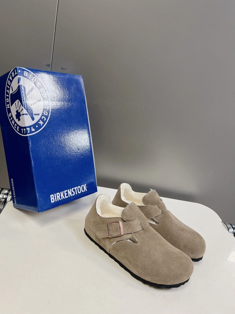 Versatile Othxr Sneakers 214736