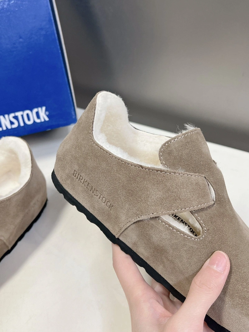 Versatile Othxr Sneakers 214736