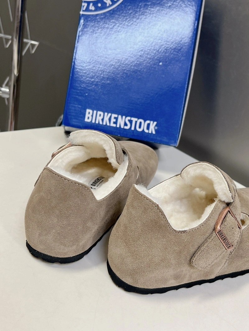 Versatile Othxr Sneakers 214736