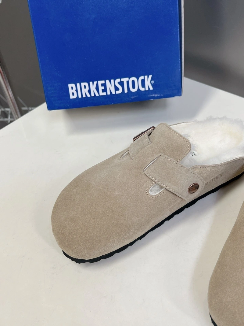 Fashionable Othxr Slippers 214933