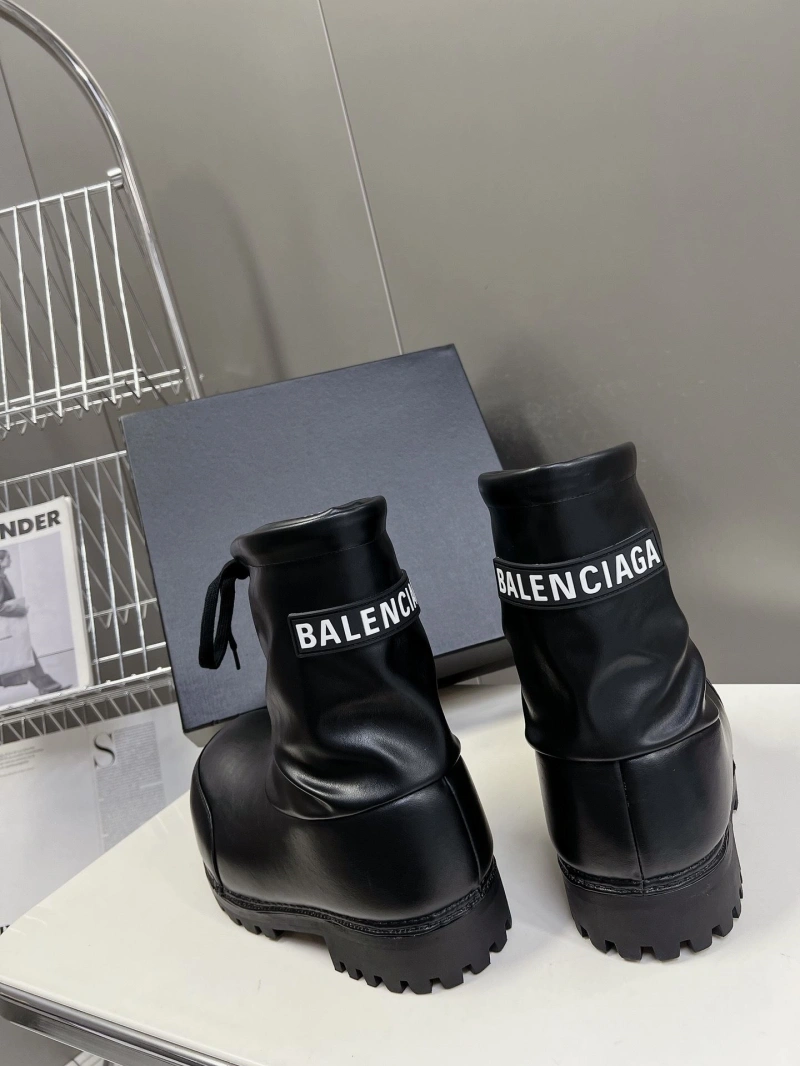 Bxlxnciaga Boots Sophisticated 109754