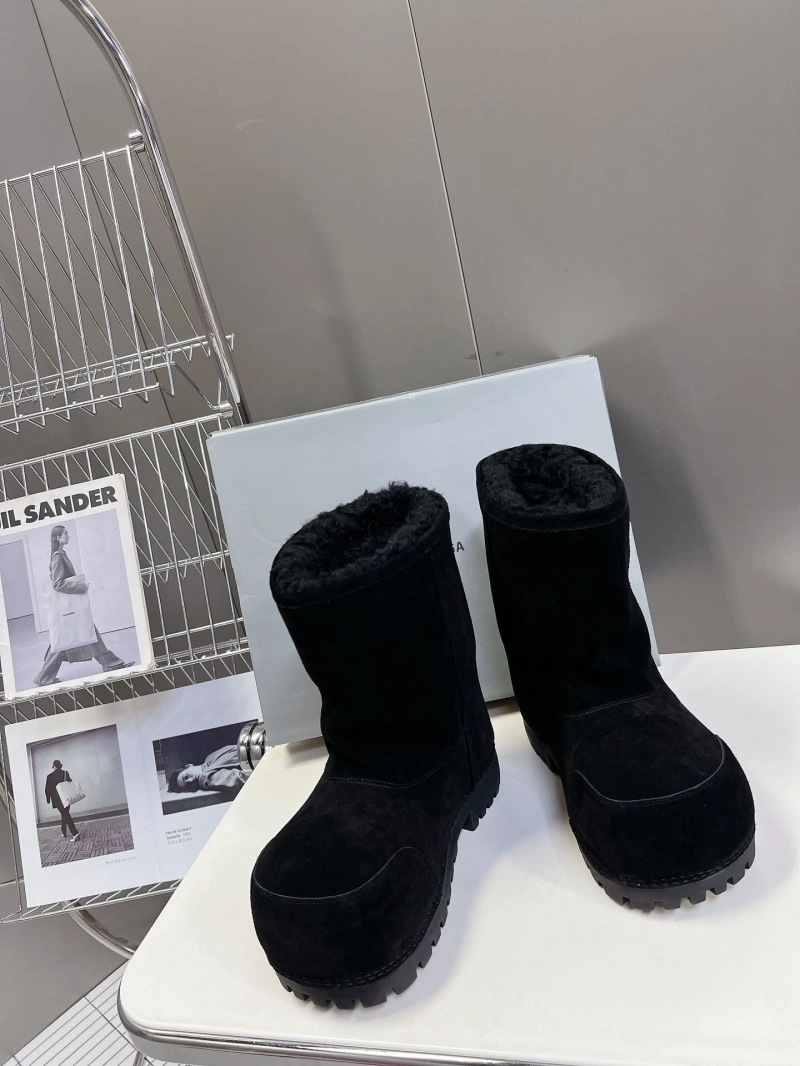 Bold Bxlxnciaga Boots 109732