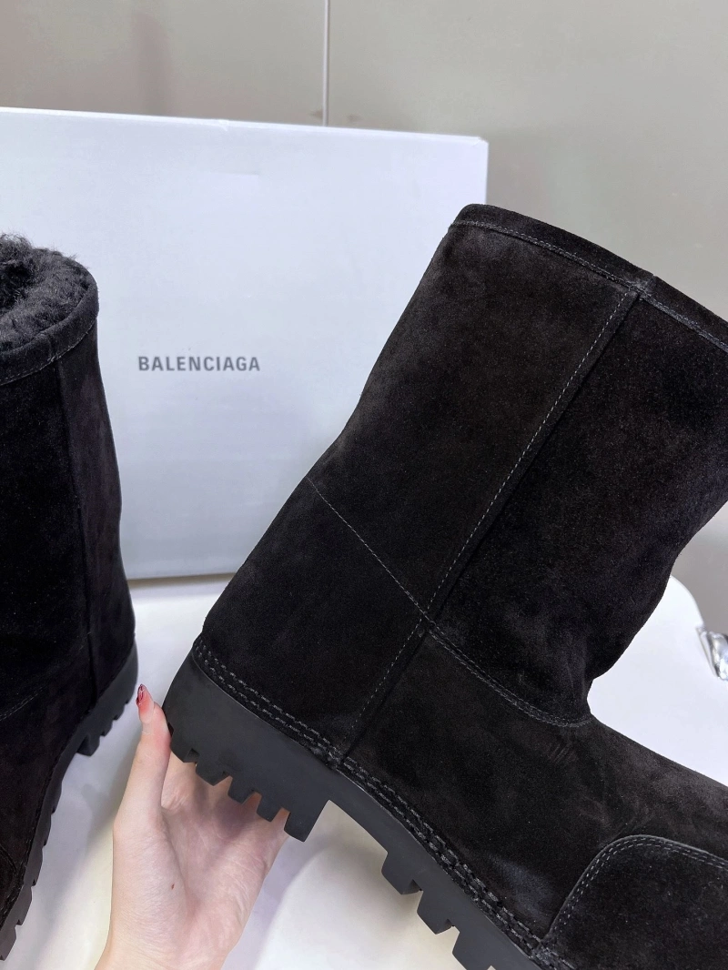 Bold Bxlxnciaga Boots 109732