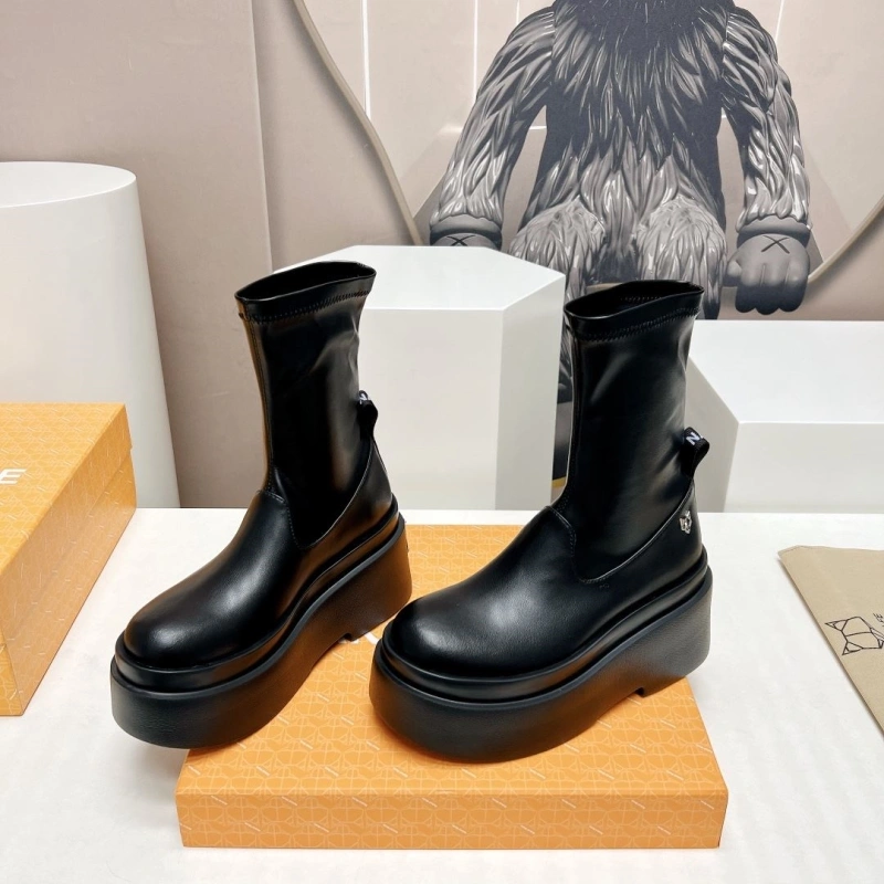 Comfortable Othxr Boots 215287