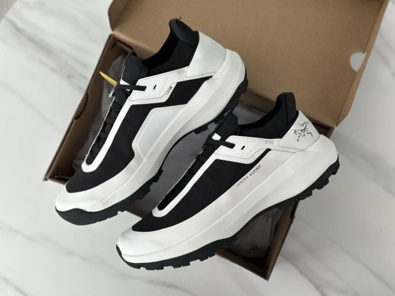 Elegant Othxr Sneakers 214699