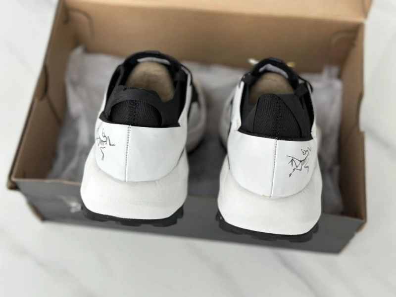Elegant Othxr Sneakers 214699