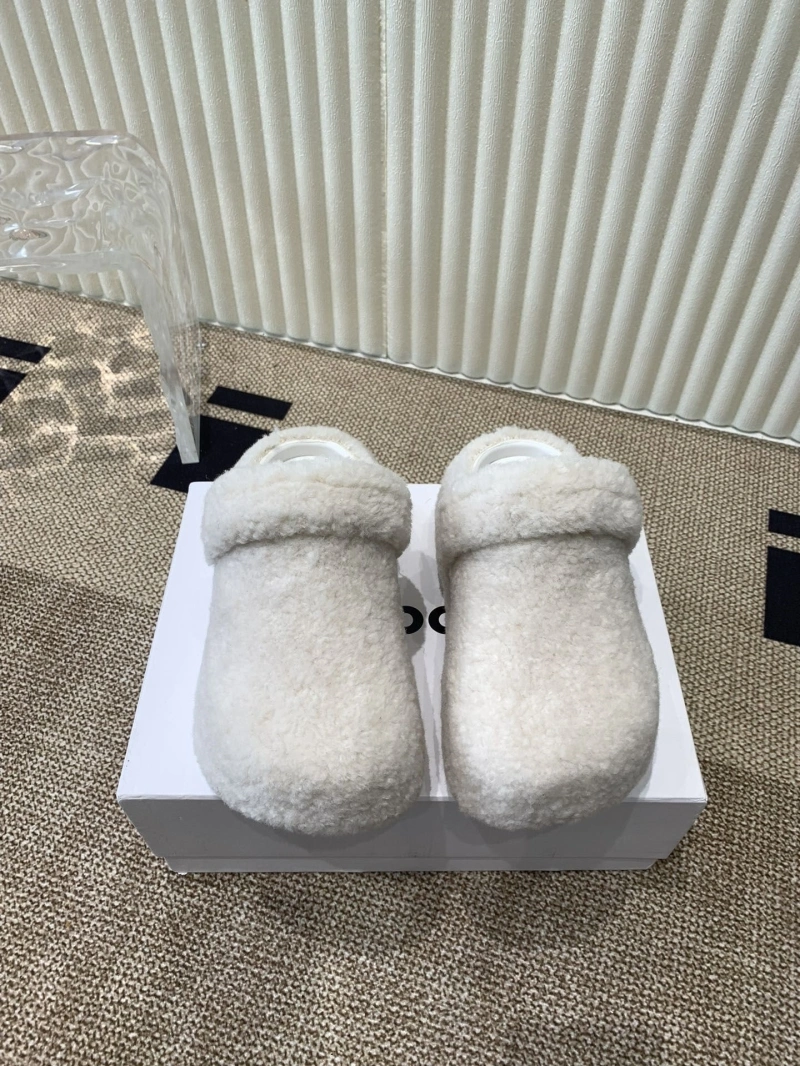 Bold Othxr Slippers 214936