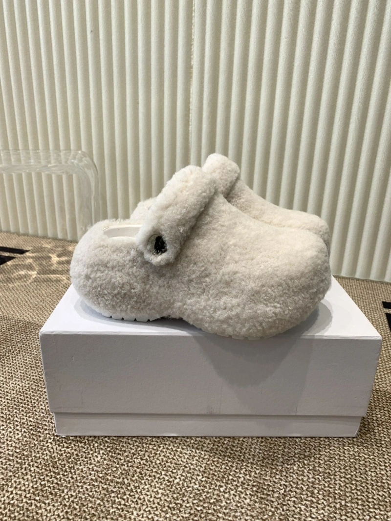Bold Othxr Slippers 214936