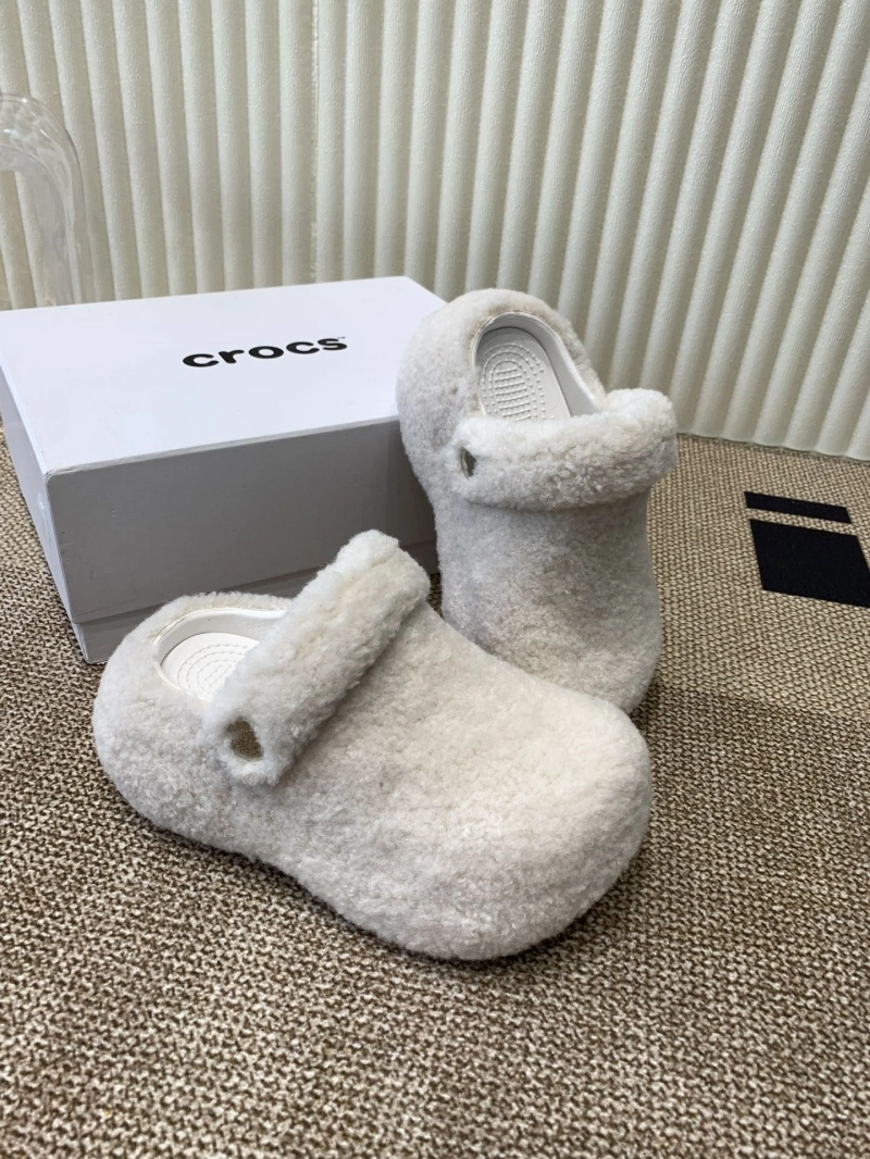 Bold Othxr Slippers 214936
