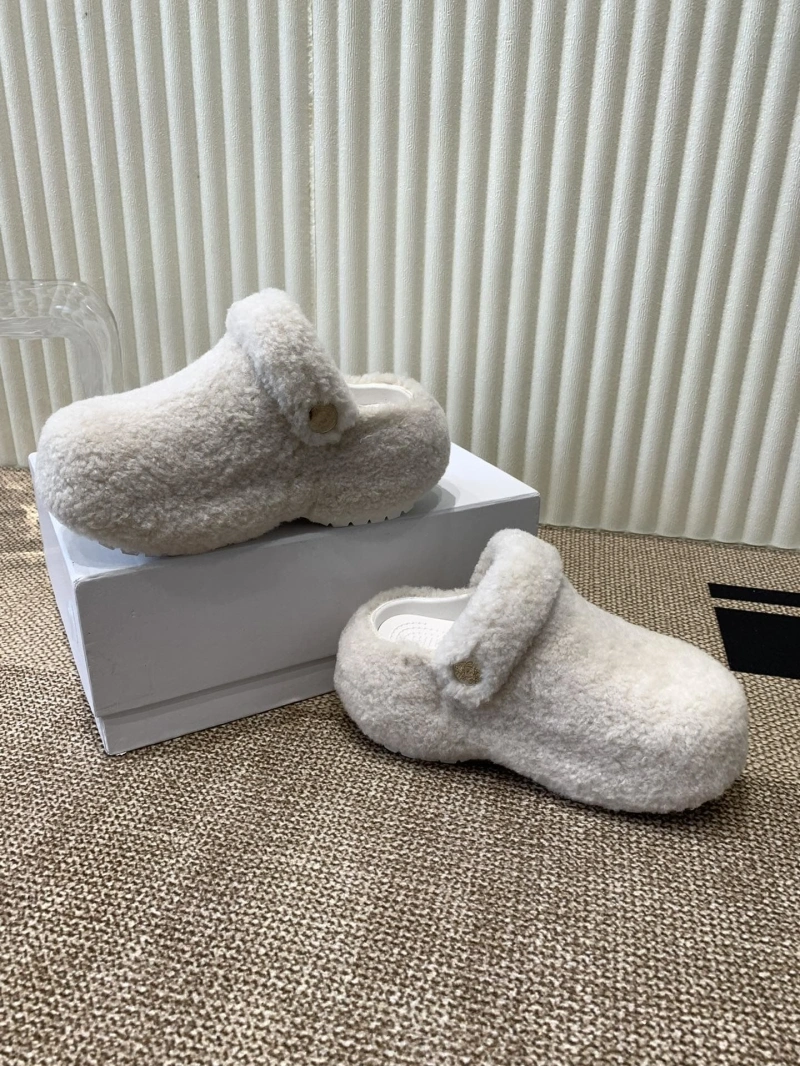 Bold Othxr Slippers 214936